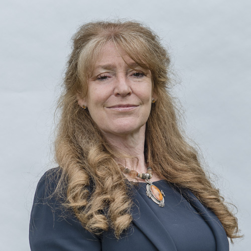 Lesley Watt
